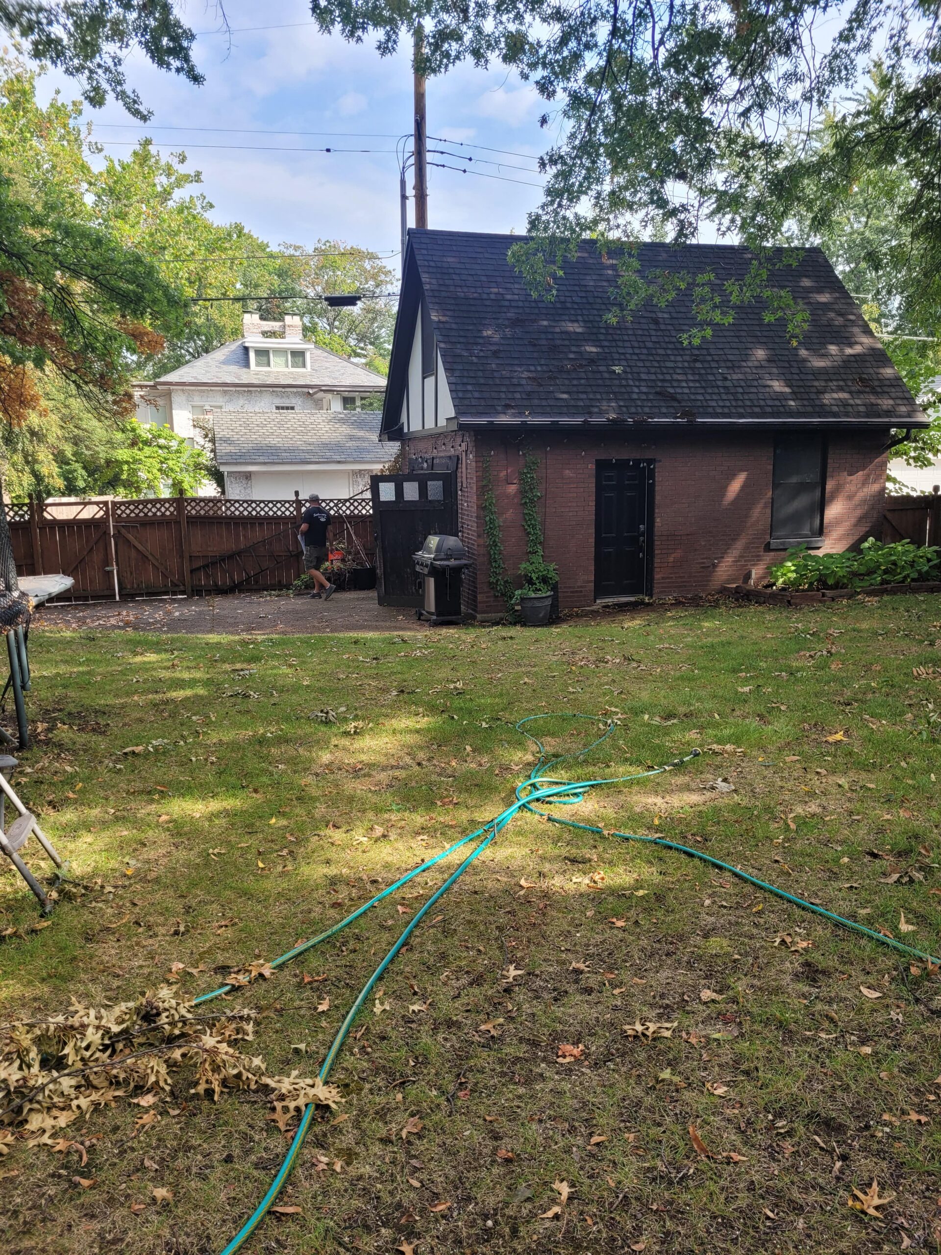 historic-carriage-house-agape-construction-st-louis historic carriage house before