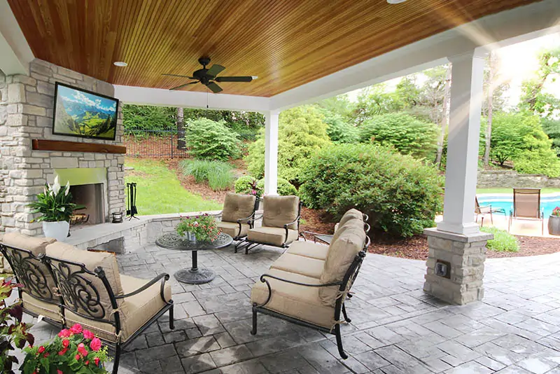 outdoor space in St Louis designed by Agape Construction