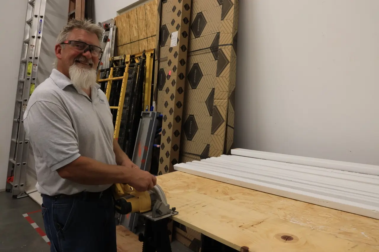 Agape Construction Handyman Larry Table Saw