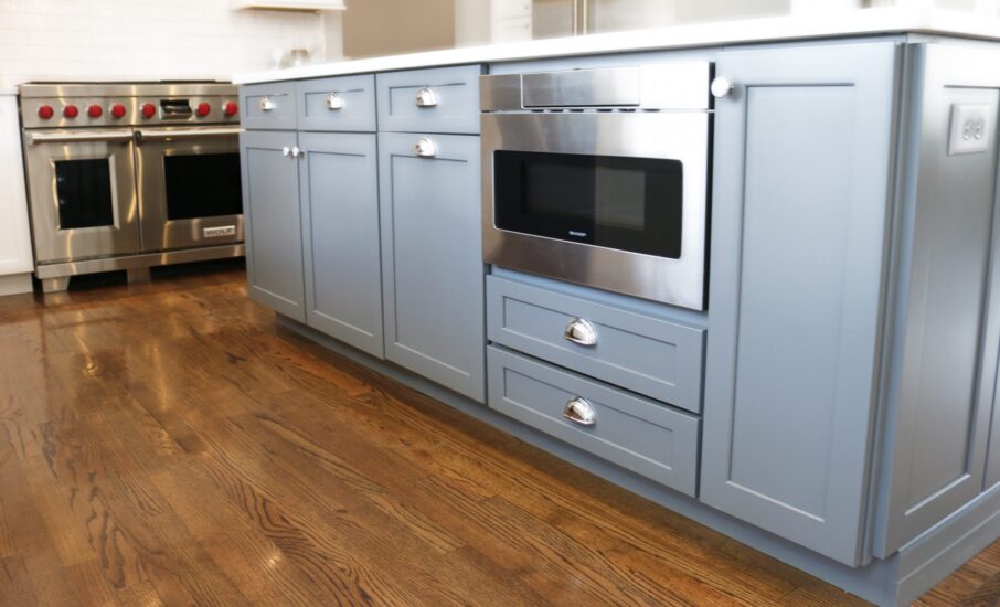 kitchen microwave