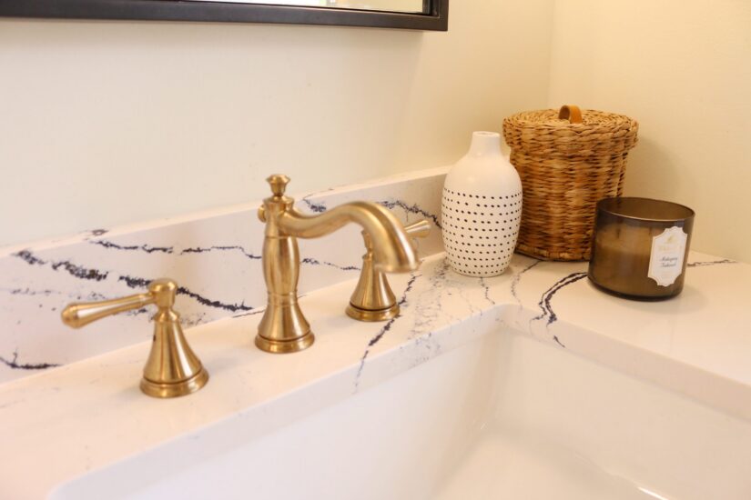 faucet powder room