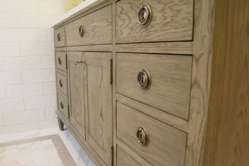 bath cabinets