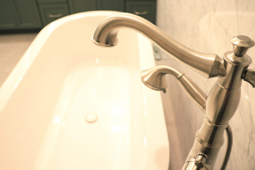 mater bath tub
