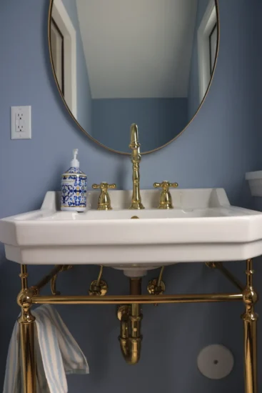 bathroom in carriage house