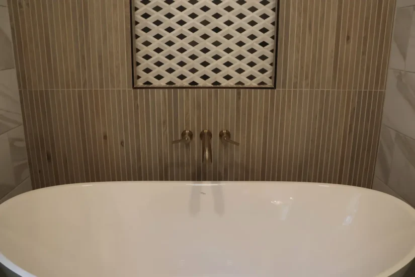 primary bath soaking tub